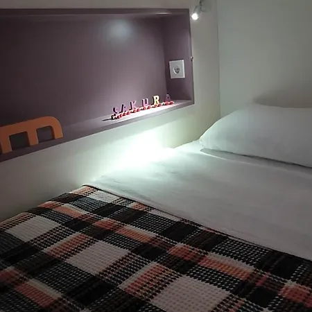 Sakura & Pub Hotel 4*